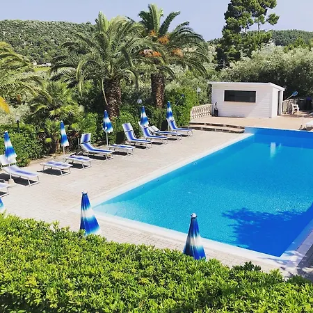 Ξενοδοχείο με διαμερίσματα Amica Βιέστε