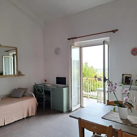 Ξενοδοχείο με διαμερίσματα Amica