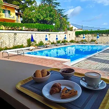 Amica Aparthotel 4*